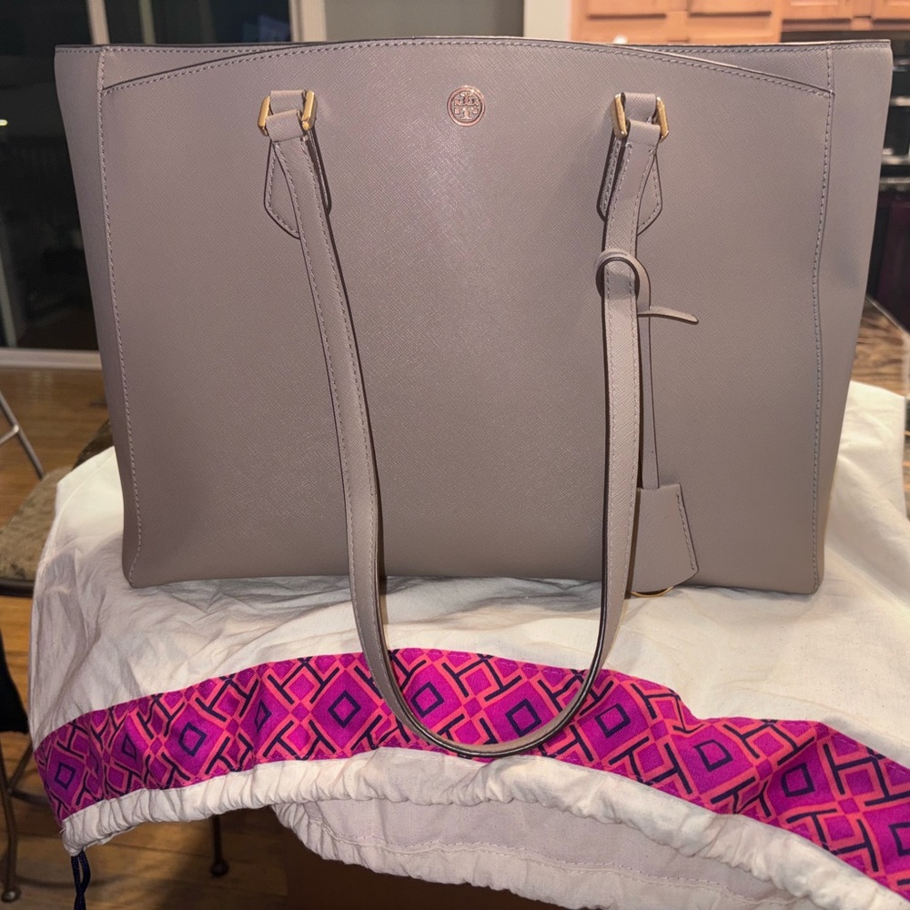 Tory Burch Robinson large tote